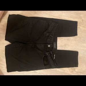 Women’s skinny jeans